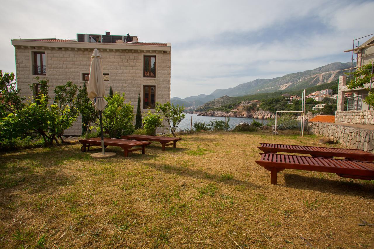 Apartments Varja Ilha Ilha Sveti Stefan Exterior foto